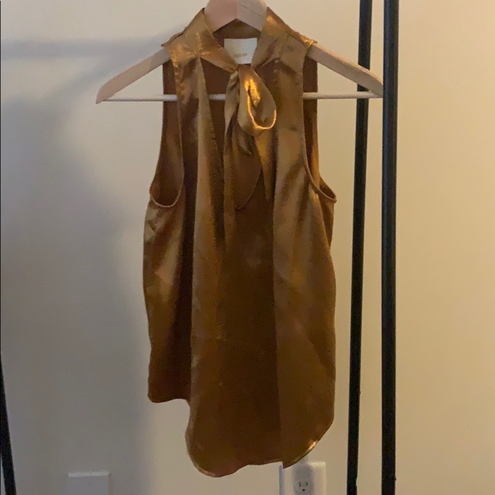 Good Bow Neck Top